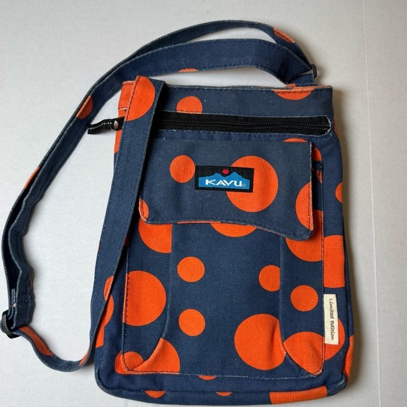 Kavu Limited Edition Polka Dot Cross Body Bag - Picture 1 of 10